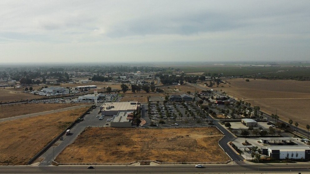 0 Genoa Lake Way, Chowchilla, CA à vendre Photo de l’immeuble– Image 1 sur 38