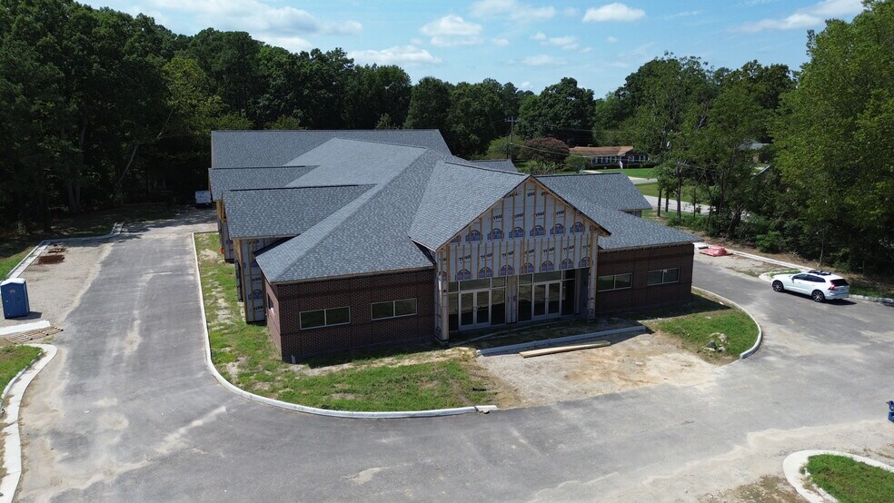 8529 George Washington Memorial Hwy, Yorktown, VA à louer - Photo de l’immeuble – Image 3 sur 9