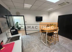 Bureau dans Bussy-Saint-Martin à louer - Photo de l’immeuble – Image 2 sur 9