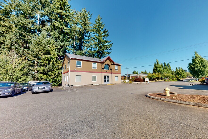 8613 Martin Way E, Lacey, WA à louer - Photo de l’immeuble – Image 2 sur 4