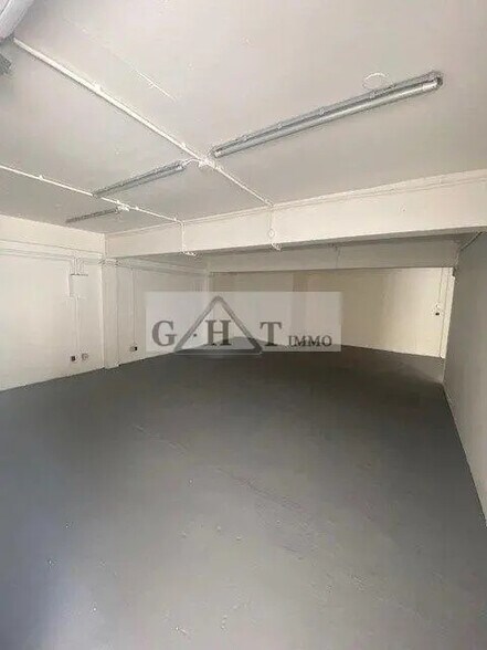 dans Les Lilas à vendre - Photo intérieure – Image 1 sur 1