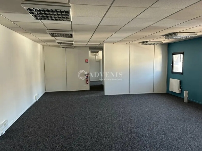 Bureau dans Tours à louer - Photo de l’immeuble – Image 1 sur 10