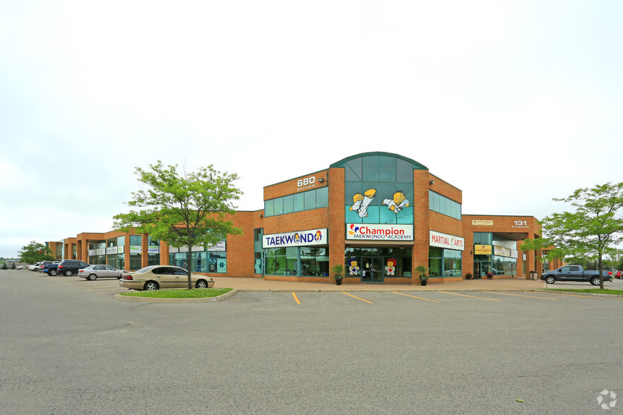 680 Bayview Dr, Barrie, ON à louer - Photo principale – Image 1 sur 4