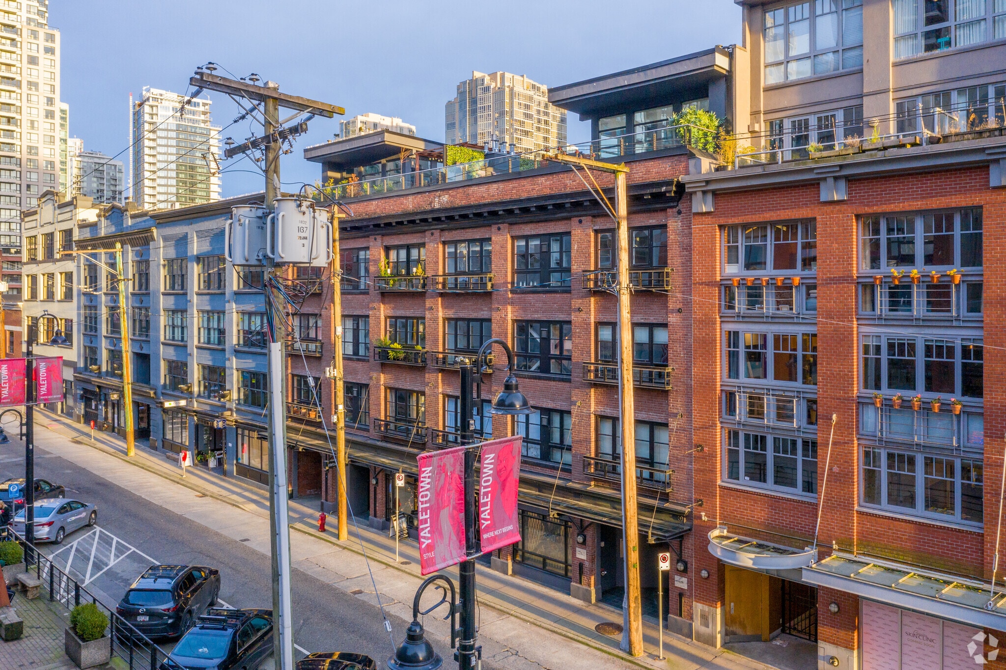 1055 Mainland St, Vancouver, BC à vendre Photo principale– Image 1 sur 5