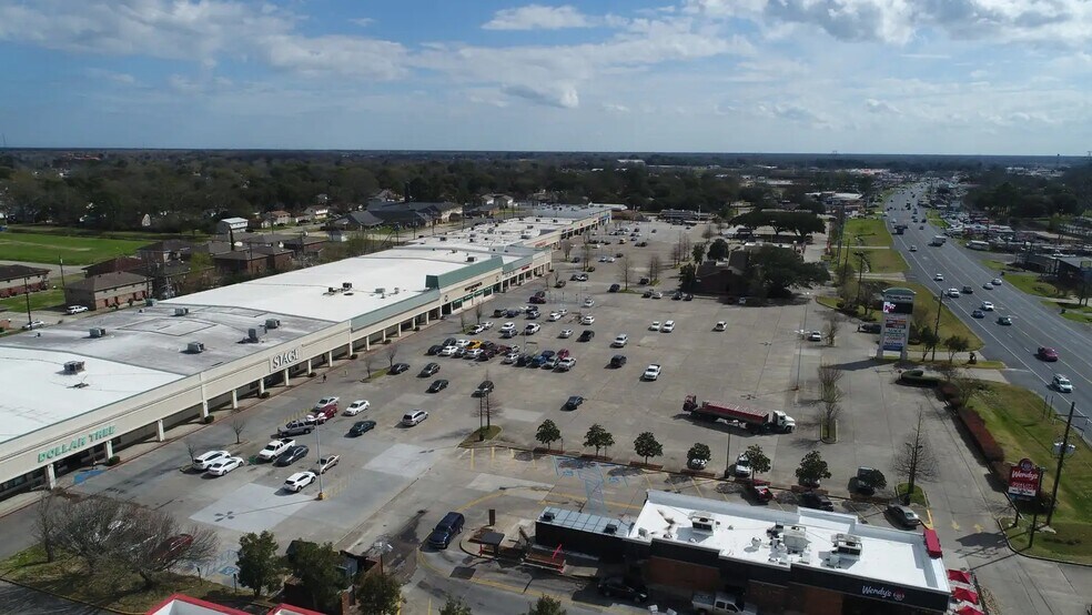 1318 W Airline Hwy, La Place, LA à louer - Photo de l’immeuble – Image 1 sur 7