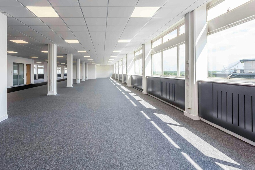 Regent Ctr, Gosforth à louer - Photo de l’immeuble – Image 1 sur 21