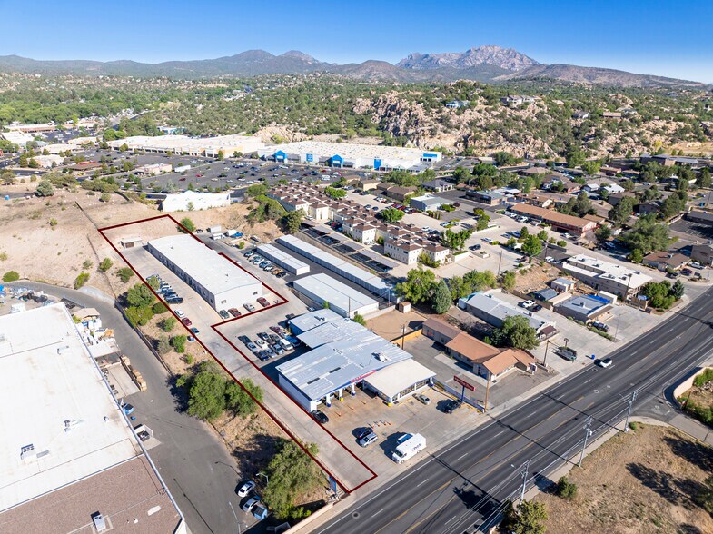 1050 Willow Creek Rd, Prescott, AZ à louer - Photo de l’immeuble – Image 3 sur 13