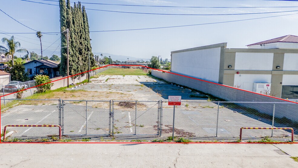 1511 W Mission Blvd, Ontario, CA à vendre - Photo de l’immeuble – Image 3 sur 9