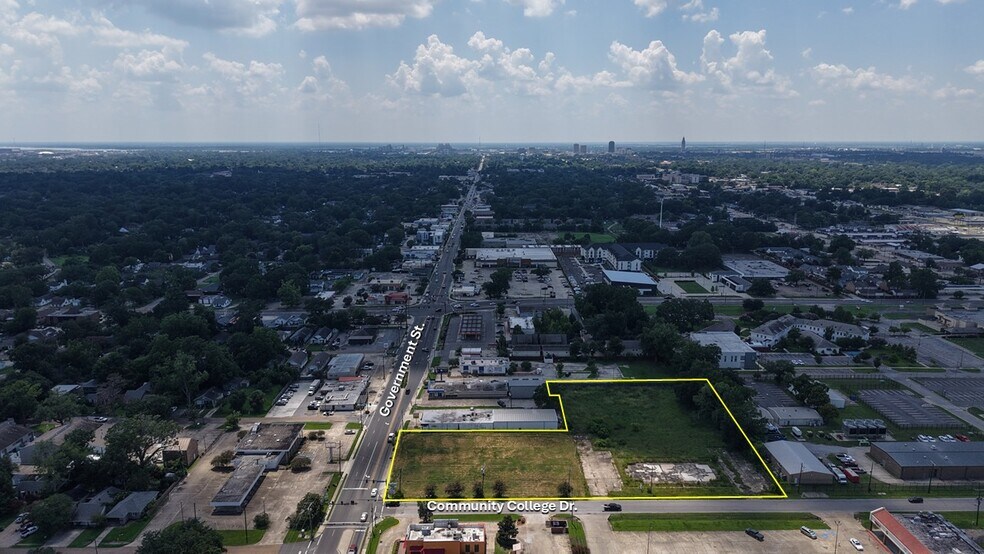 5235 Government St, Baton Rouge, LA à vendre - Photo de l’immeuble – Image 2 sur 6