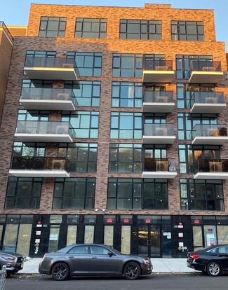 Plus de détails pour 9945 66th Ave, Queens, NY - Bureau/Médical à louer