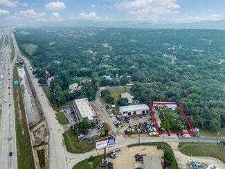 Plus de détails pour 8424 Indian Hills Ln, Boerne, TX - Local d'activités à louer