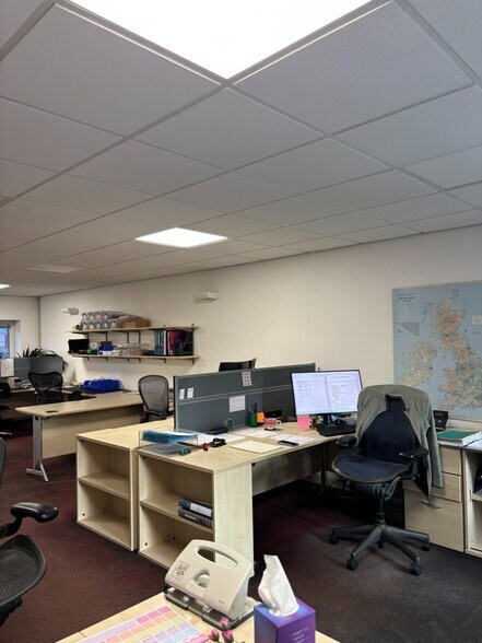 Unit 8 English Business Park, English Close, Hove à vendre - Photo intérieure – Image 2 sur 20