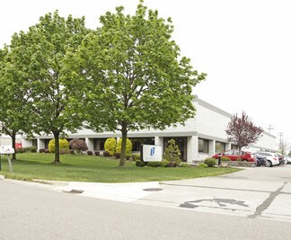 Plus de détails pour 1871 Woodslee Dr, Troy, MI - Local d’activités à vendre