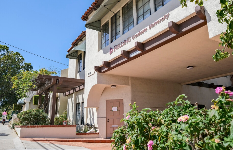 2020-2024 De la Vina St, Santa Barbara, CA à vendre - Photo de l’immeuble – Image 3 sur 8