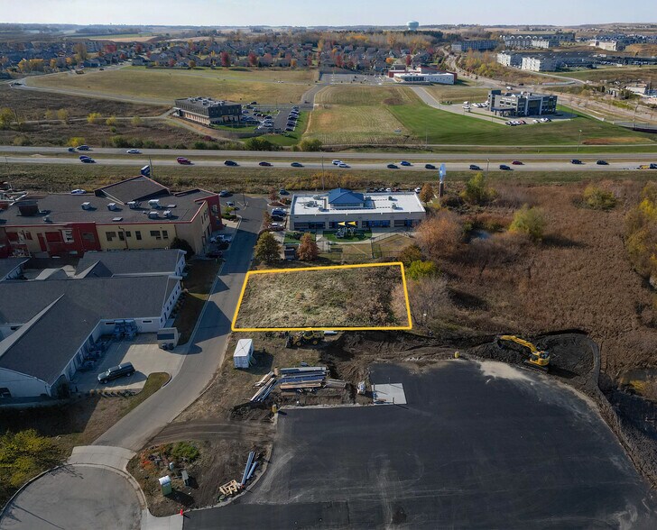 XXX 40th Ave NW, Rochester, MN à vendre - Photo de l’immeuble – Image 2 sur 10