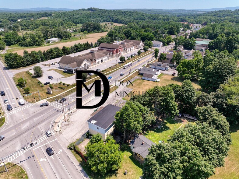 905 Route 376, Hopewell Junction, NY à vendre - Photo de l’immeuble – Image 3 sur 7