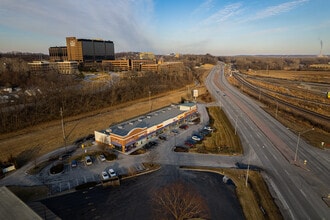 Armour, North Kansas City, MO - VUE AÉRIENNE  vue de carte - Image1