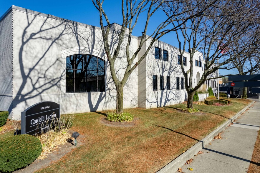 322 W Lincoln Ave, Royal Oak, MI à louer - Photo de l’immeuble – Image 2 sur 16