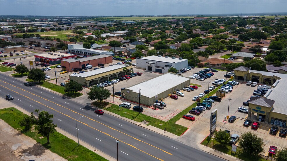 5411 McPherson Rd, Laredo, TX à vendre - Photo de l’immeuble – Image 2 sur 14