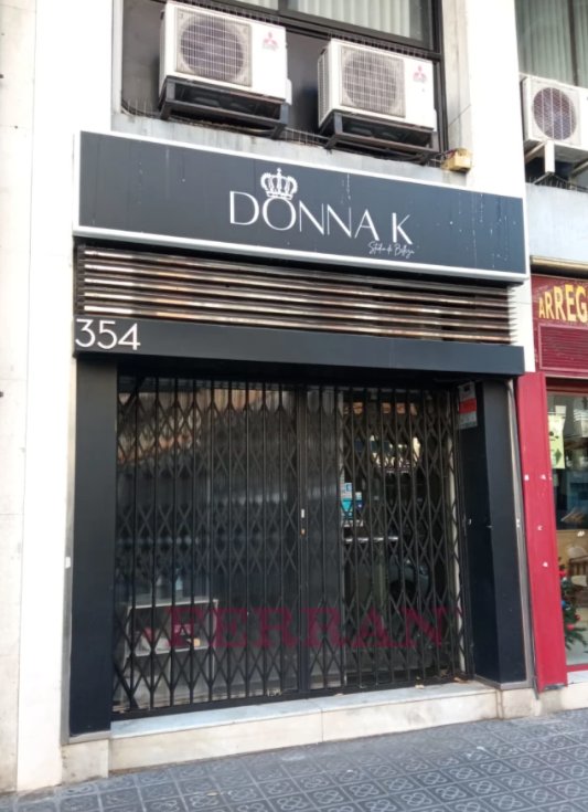 Local commercial dans Barcelone, Barcelona à louer Plan d’étage– Image 1 sur 5