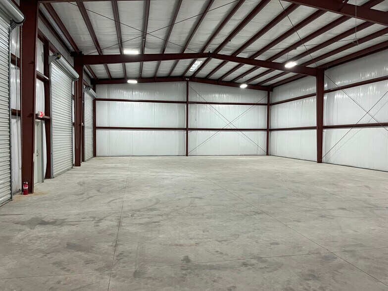 4417 Entrepot Blvd, Tallahassee, FL à louer - Photo intérieure – Image 3 sur 10