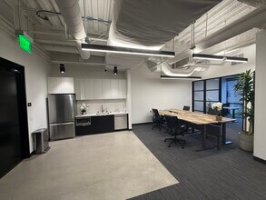 3070 Bristol St, Costa Mesa, CA à louer Photo intérieure– Image 2 sur 11