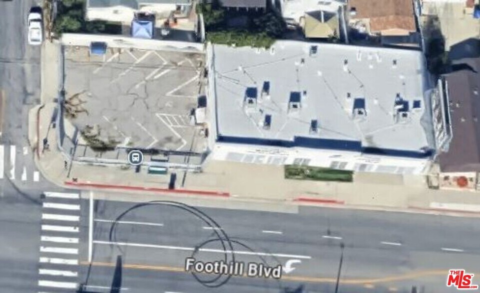 6853-6865 Foothill Blvd, Tujunga, CA à vendre - Photo de l’immeuble – Image 3 sur 17