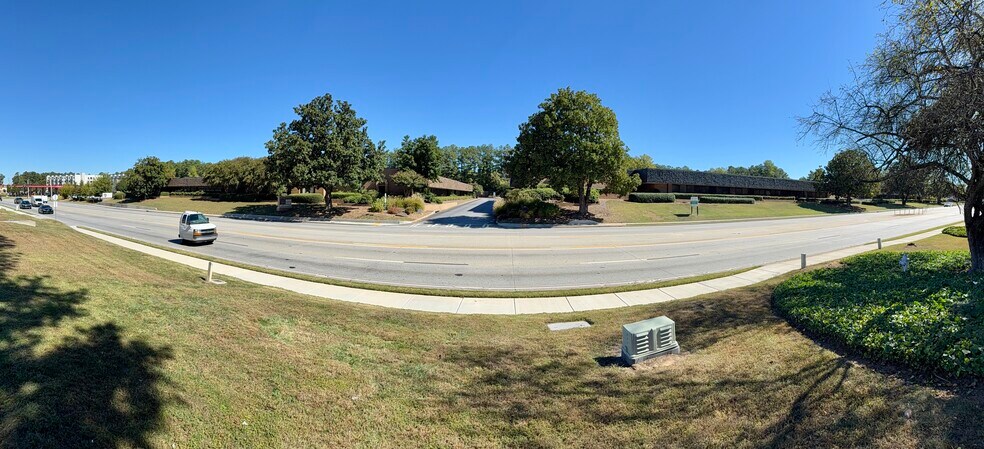 Value Add - Veridian Business Park portefeuille de 5 biens à vendre sur LoopNet.fr - Photo de l’immeuble – Image 3 sur 23
