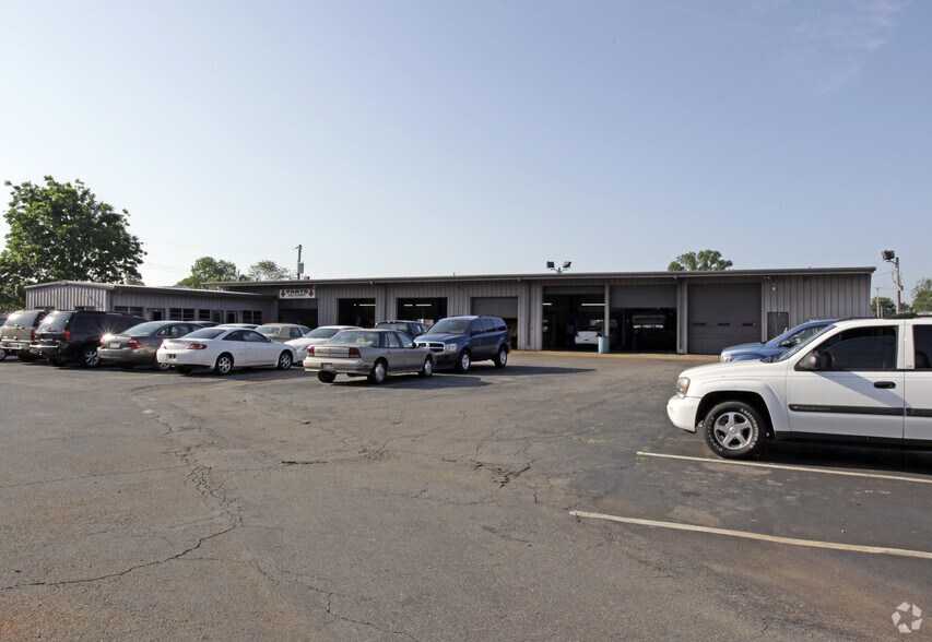 811 E Broadway Ave, North Little Rock, AR à vendre - Photo de l’immeuble – Image 2 sur 2
