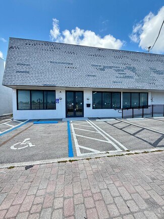 Plus de détails pour 2400 SW 30th Ave, Hallandale, FL - Industriel/Logistique à louer