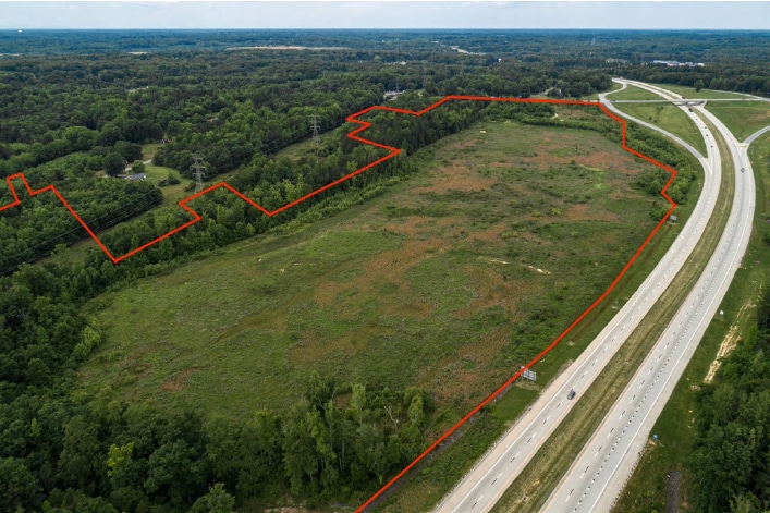 2220, Mcleansville, NC à vendre - Aérien – Image 1 sur 4