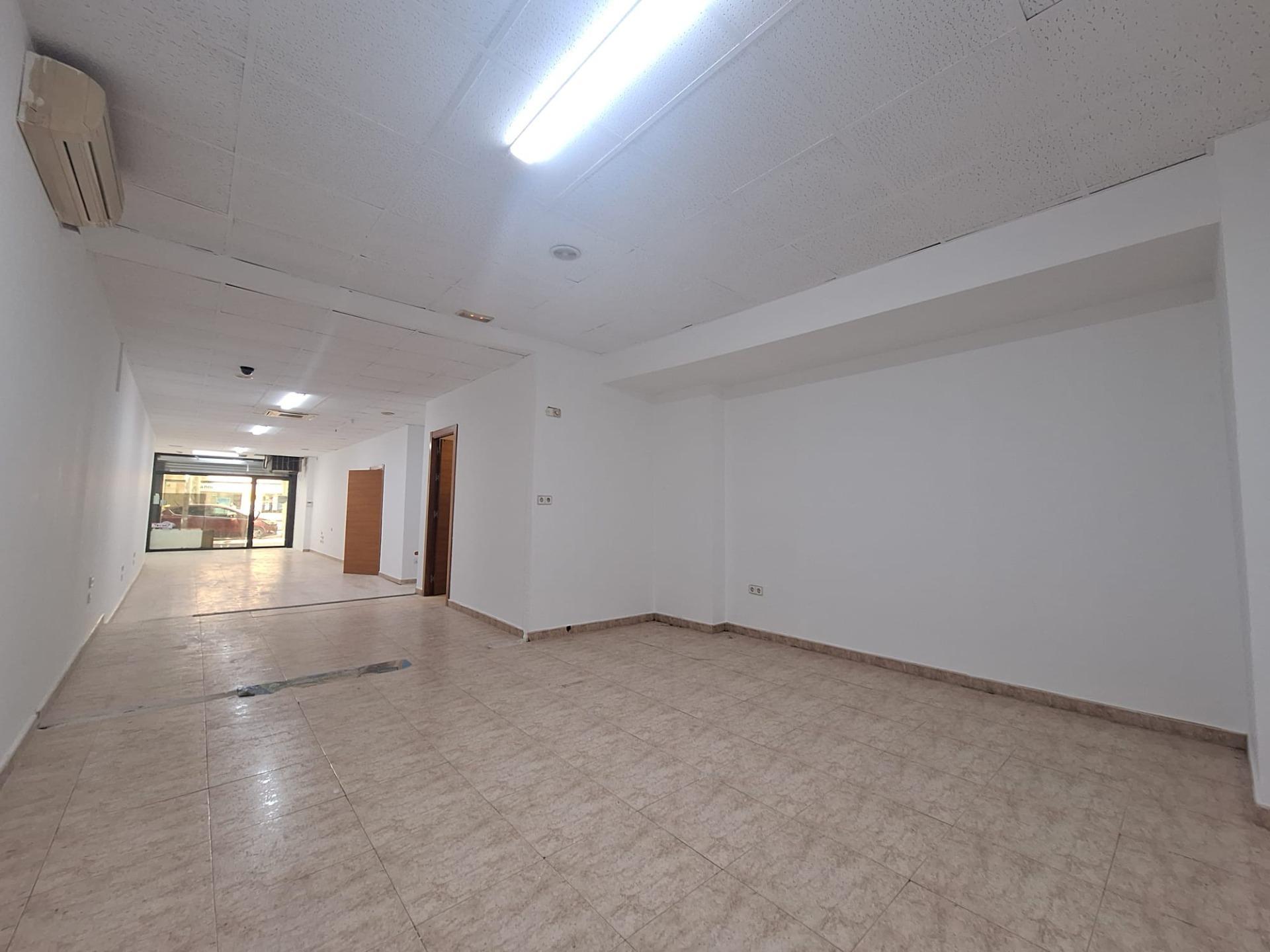 Local commercial dans Igualada, Barcelona à louer Photo intérieure– Image 1 sur 7