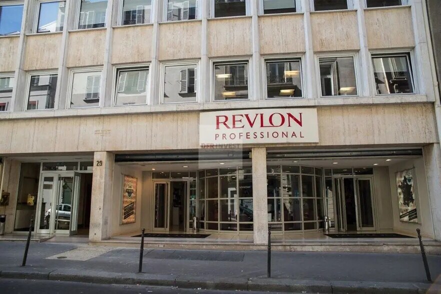Local commercial dans Paris à louer - Photo de l’immeuble – Image 1 sur 10