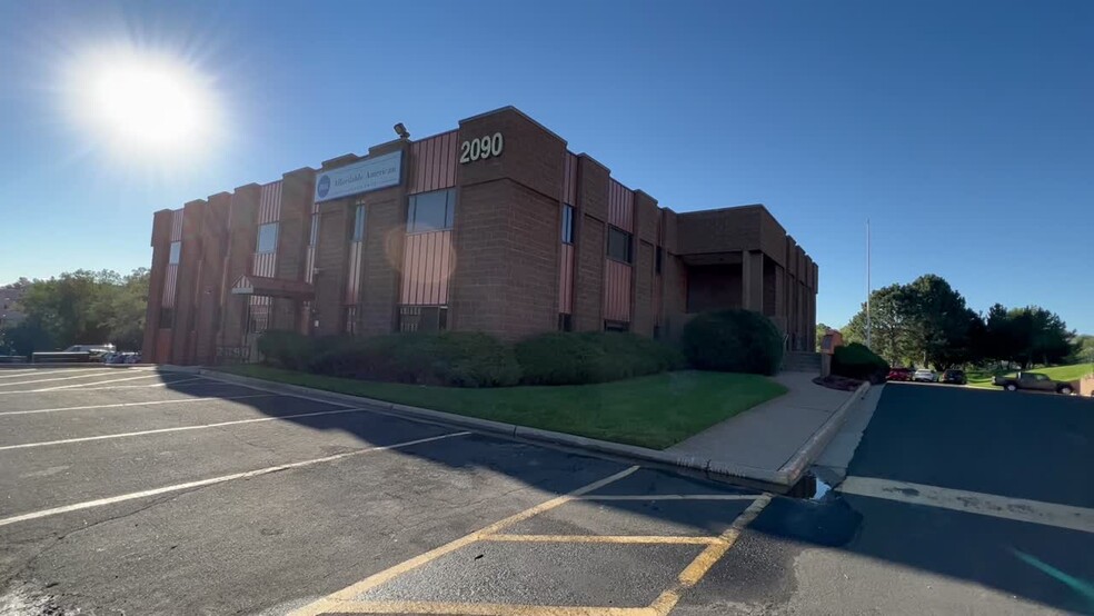2090 E 104th Ave, Thornton, CO à louer - Vidéo sur l’annonce professionnelle – Image 2 sur 11
