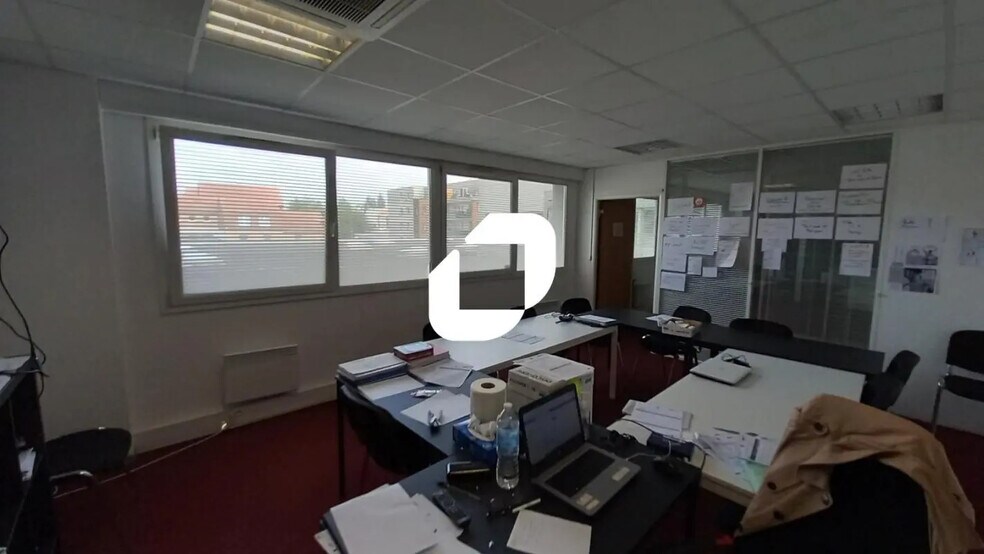 Bureau dans Lille à louer - Photo de l’immeuble – Image 3 sur 7