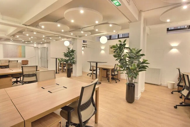 Plus de détails pour 94 Rue Saint-Lazare, Paris - Coworking à louer