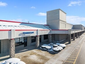 950 Kings Hwy, New Bedford, MA à louer Photo intérieure– Image 2 sur 26