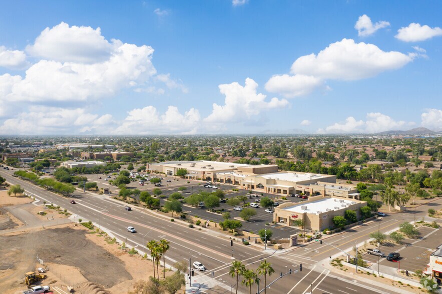 5350-5490 W Bell Rd, Glendale, AZ à louer - Photo de l’immeuble – Image 2 sur 4