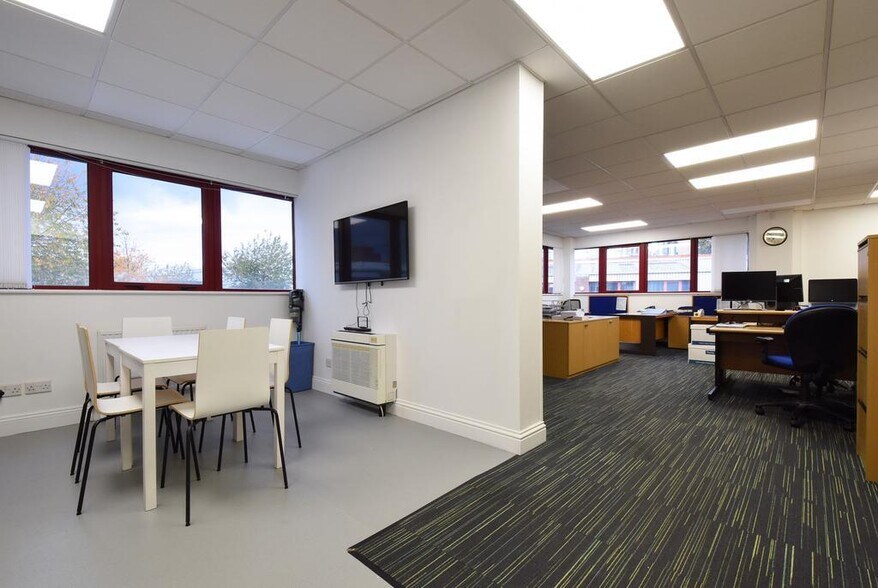 Unit 9 Metro Business Park, Kangley Bridge Road, Londres à vendre - Photo de l’immeuble – Image 3 sur 10