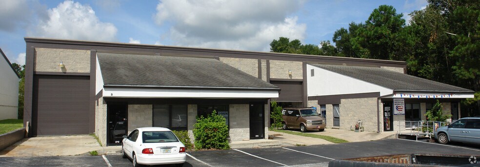 3710-3716 NW 97th Blvd, Gainesville, FL à louer - Photo principale – Image 1 sur 3