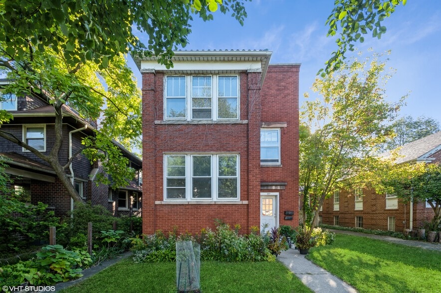 647 Asbury Ave, Evanston, IL à vendre - Photo principale – Image 3 sur 3