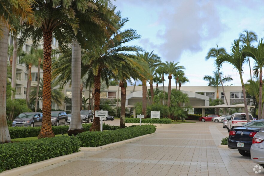 44 Cocoanut Row, Palm Beach, FL à louer - Photo principale – Image 1 sur 9