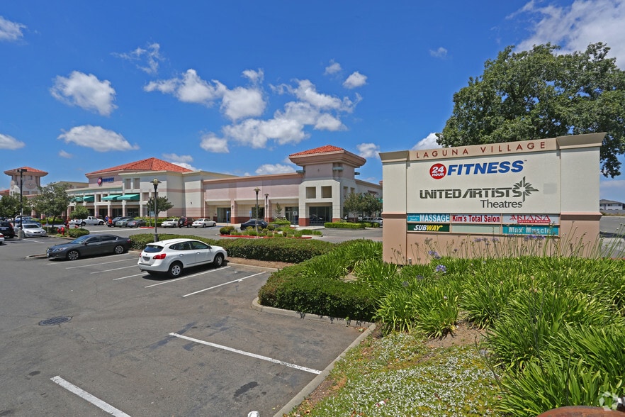 8755-8785 Center Pky, Sacramento, CA à louer - Photo principale – Image 1 sur 12