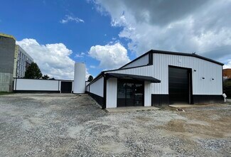 Plus de détails pour 309 Rockwood Rd, Arden, NC - Local d'activités à louer