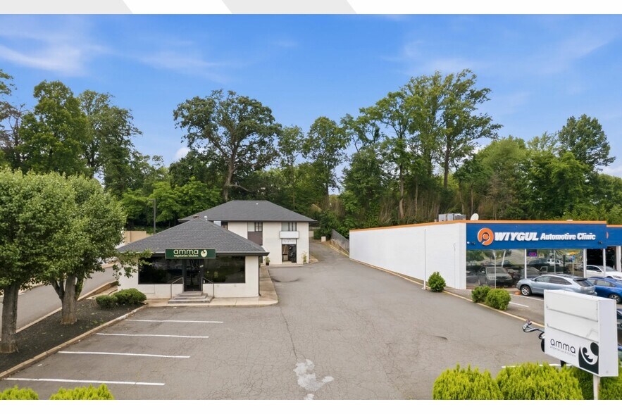 344 Maple Ave, Vienna, VA à vendre - Photo de l’immeuble – Image 2 sur 9
