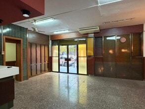 Local commercial dans L'Hospitalet de Llobregat, Barcelona à louer Photo intérieure– Image 2 sur 8