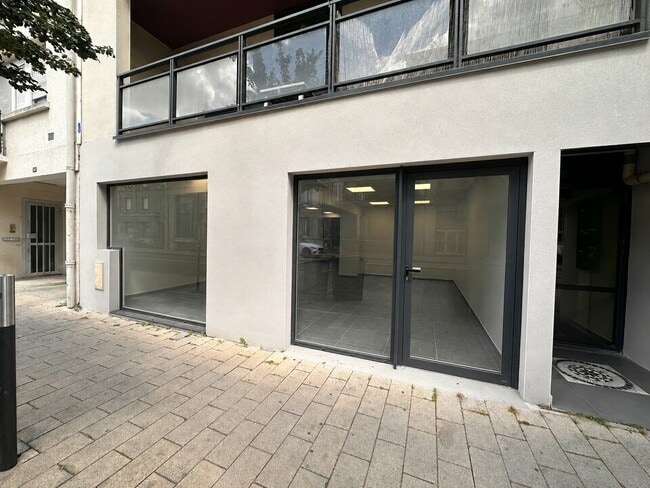 Plus de détails pour Bureau à vendre
