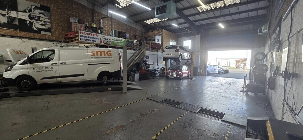 Edison Rd, Eastbourne à louer - Photo de l’immeuble – Image 3 sur 9