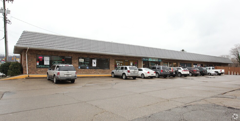 5550 Big Tyler Rd, Charleston, WV à vendre - Photo principale – Image 1 sur 5