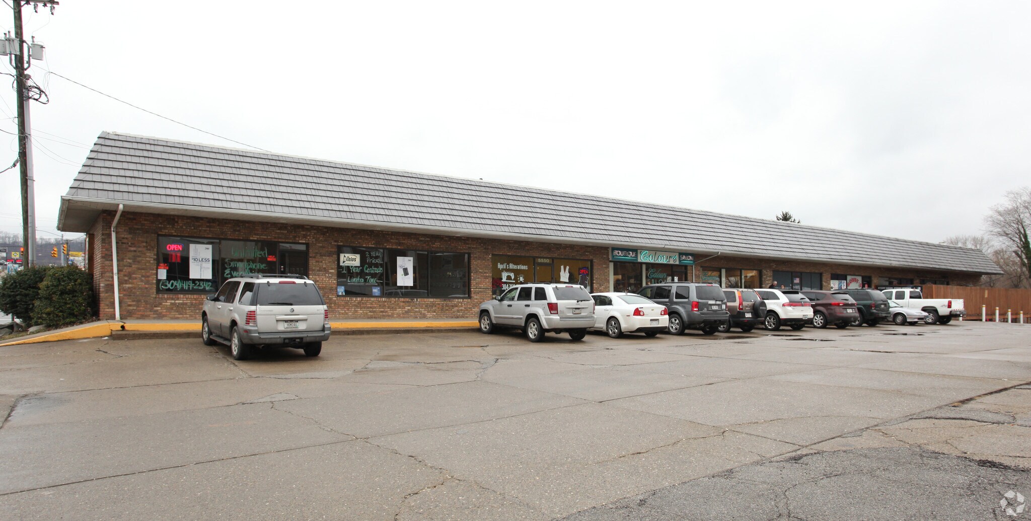 5550 Big Tyler Rd, Charleston, WV à vendre Photo principale– Image 1 sur 6